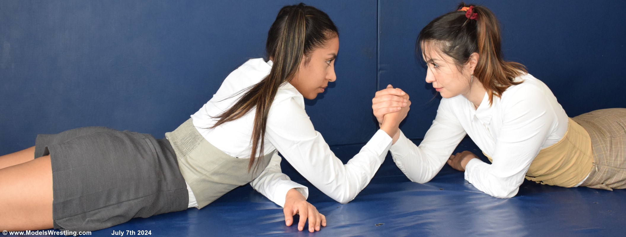 TESTS OF STRENGTH #13 - with CAMILLE and LADY (Ita) - Image 3